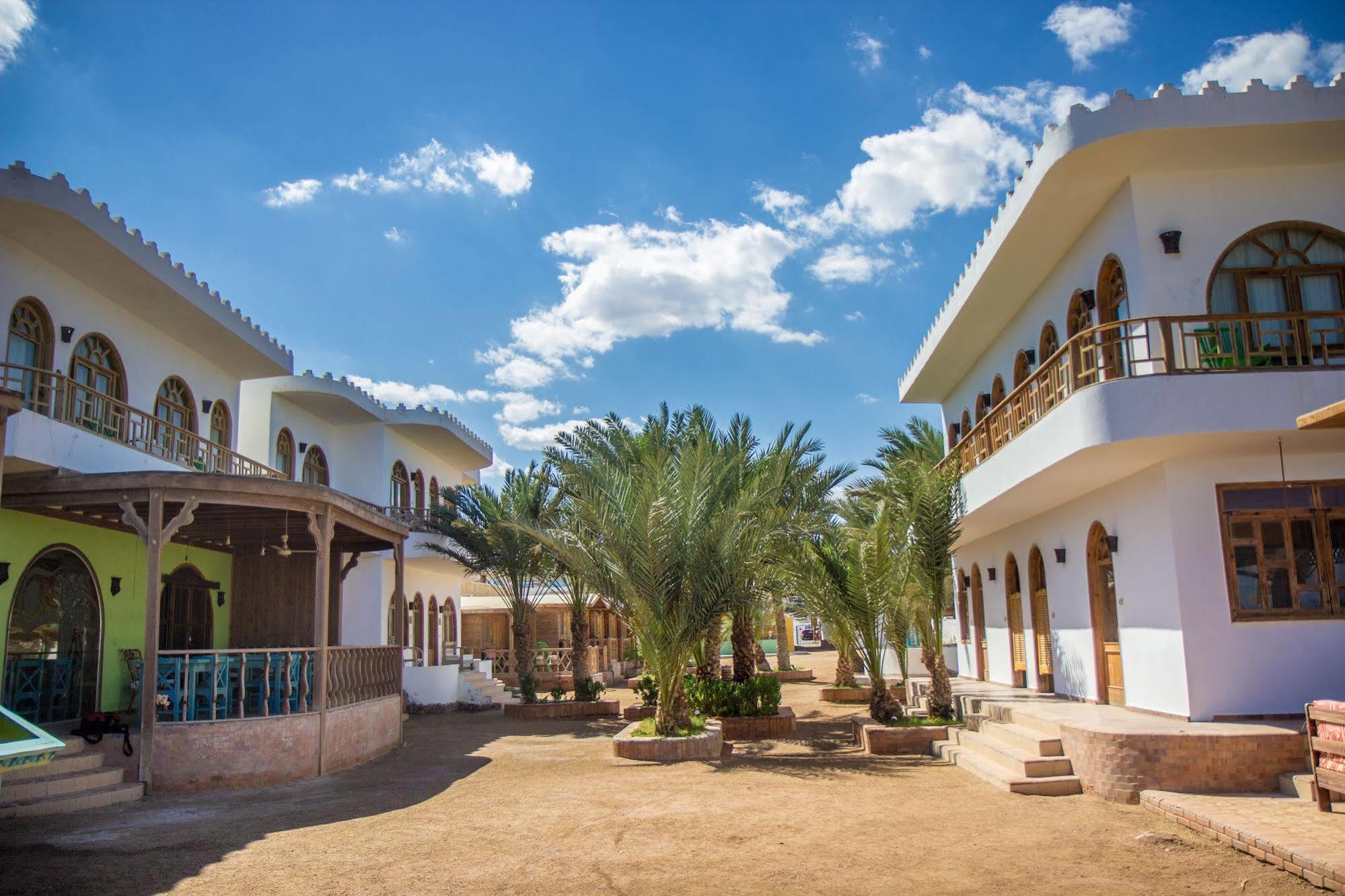 Shams Hotel & Dive Centre Dahab Esterno foto